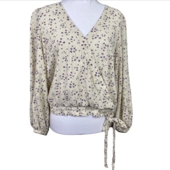 American Eagle crop wrap blouse - Picture 4 of 6